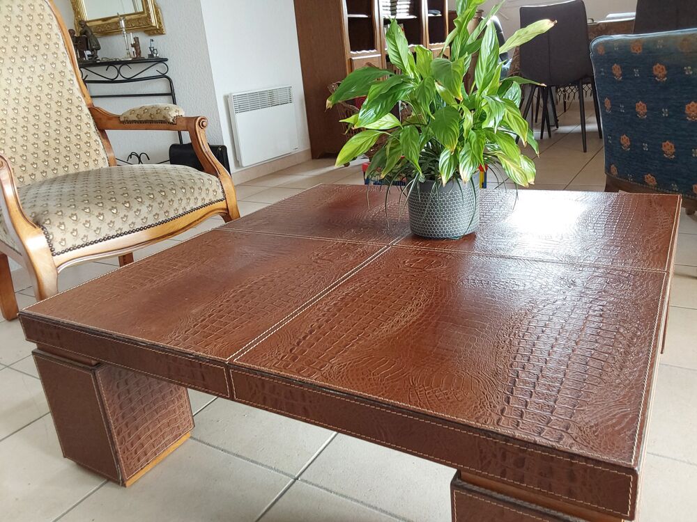 Table basse en cuir croco v&eacute;ritable Meubles