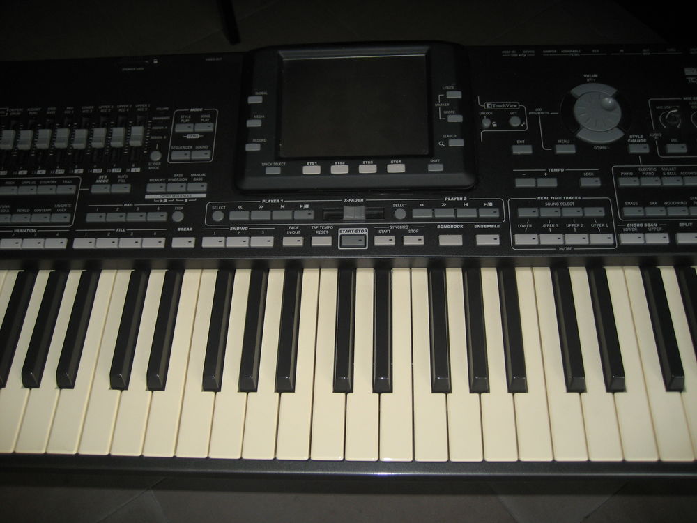 Korg PA3X 76+ syst&egrave;me PAAS+ support SV1 Instruments de musique