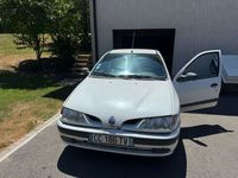 M&eacute;gane 1.4ie 1997 occasion 01000 Bourg-en-Bresse