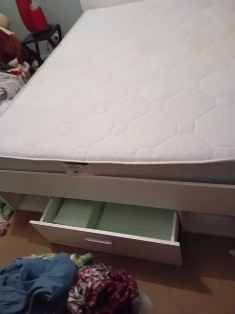 Lit blanc 140 cm avec matelas et tiroirs pour rangement 250 Nice (06)