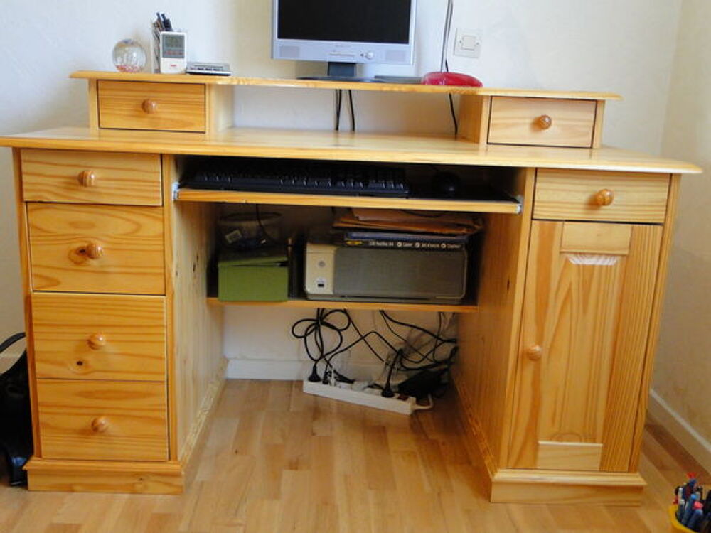 BUREAU EN PIN MASSIF Meubles