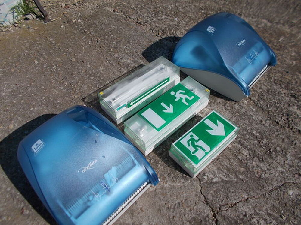  distributeur papier toilette + boitier service faire prix Electroménager