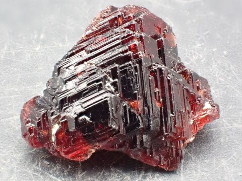 Grenat rouge  grav�  Spessartine , Shigar Valley , District 19 Bertrichamps (54)