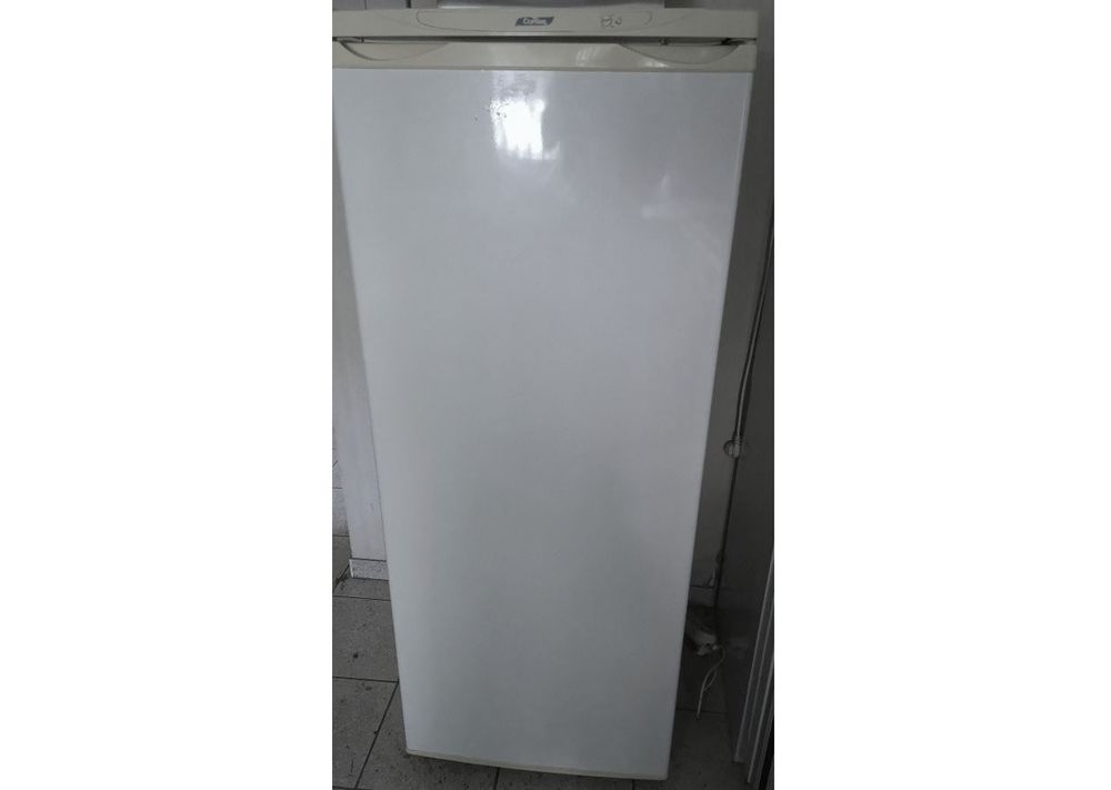armoire frigo CURTISS volume 270 litres &agrave;89€
Electroménager