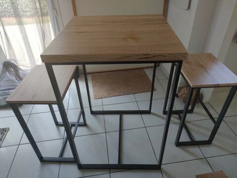 Ensemble table haute carré et deux bancs bois métal Baho (66)