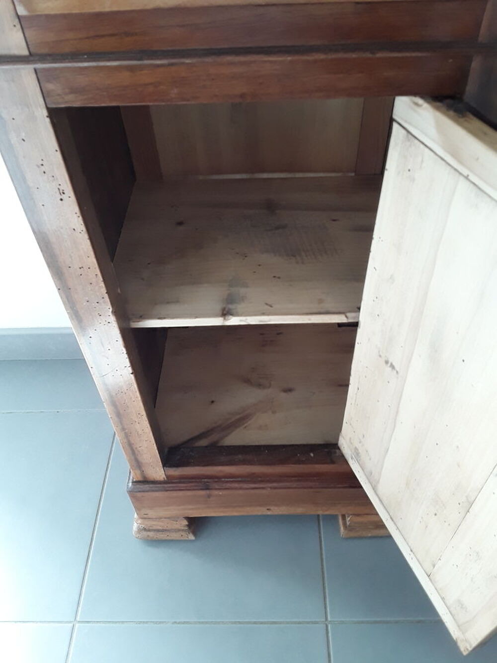 Petite table de nuit en bois Meubles