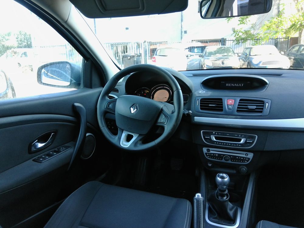 M&eacute;gane III dCi 130 FAP eco2 Dynamique Euro 5 2011 occasion 13821 La Penne-sur-Huveaune
