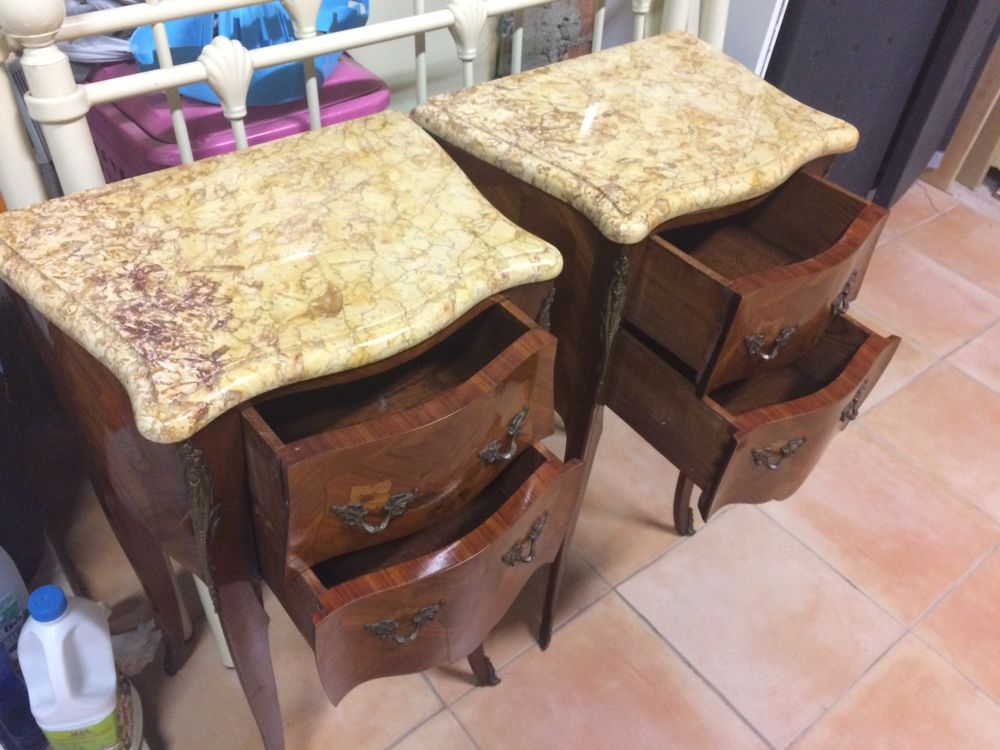Lot de 2 tables de chevets style Louis XV Meubles