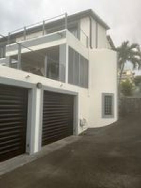   Homme � tout faire  