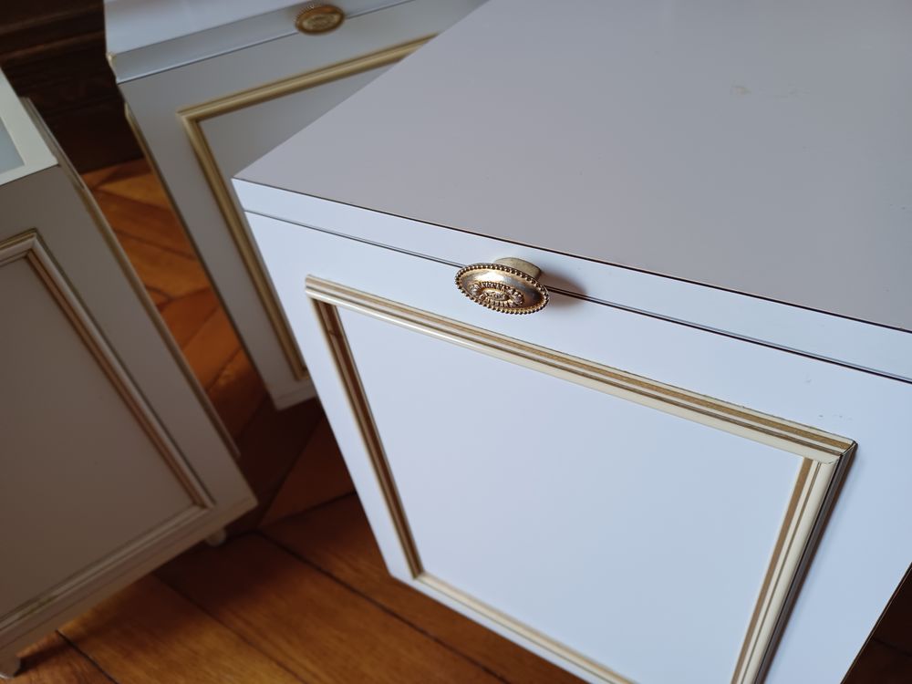 Petits rangements style ancien Meubles
