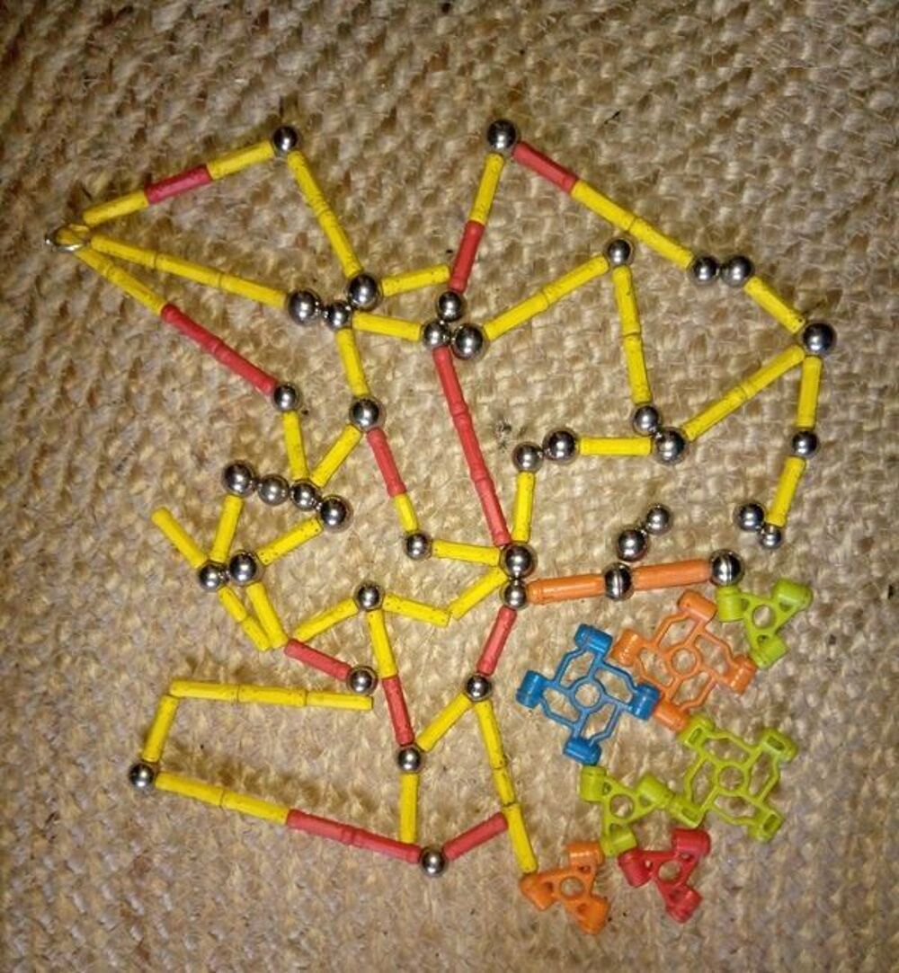 Billes et des b&acirc;tons aimant&eacute;s Geomag Jeux / jouets