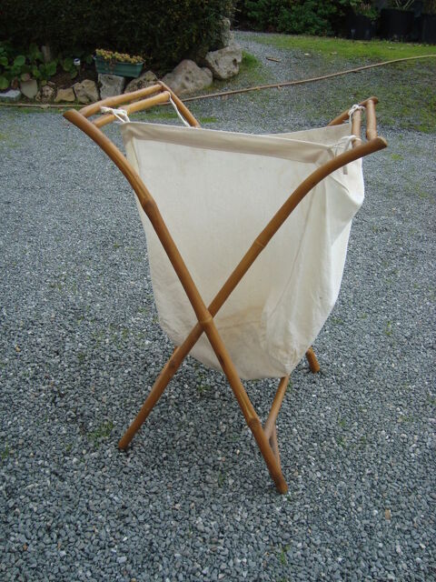 Support  en toile  avec sac  ,rangement 15 Villevque (49)