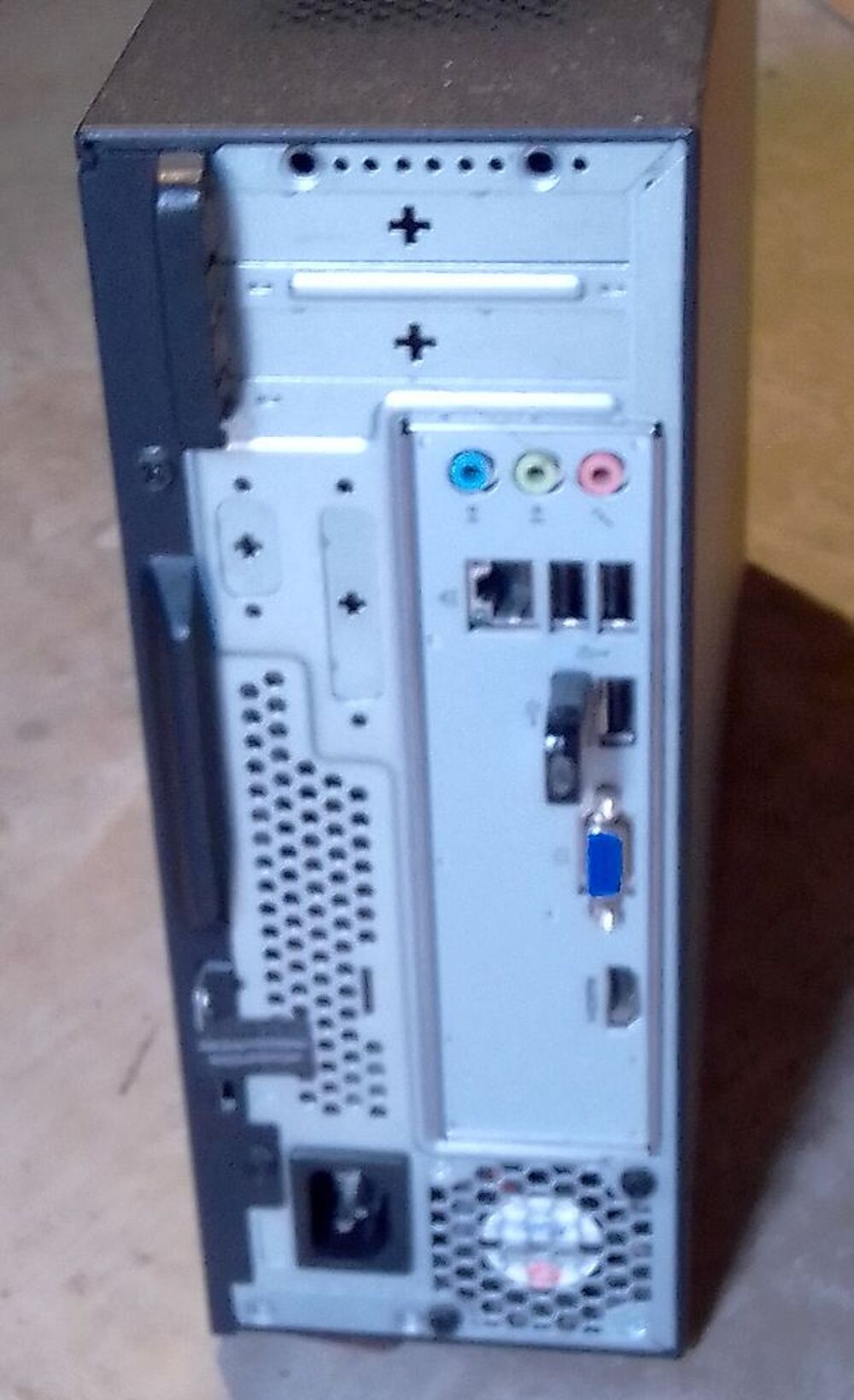 Ordinateur de bureau Matériel informatique