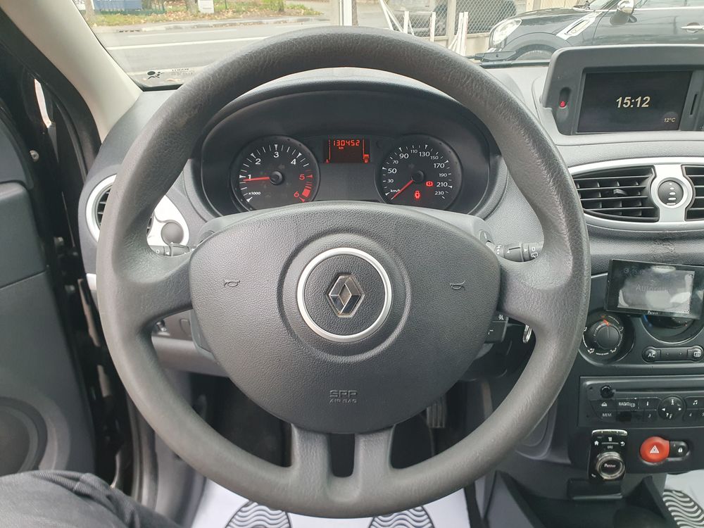 Clio III dCi 85 eco2 Tom Tom Edition 2009 occasion 28000 Chartres