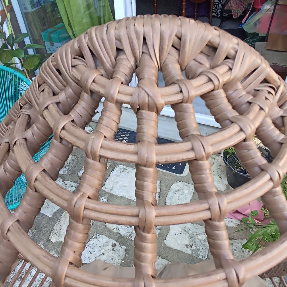 FAUTEUIL OEUF OSIER Meubles
