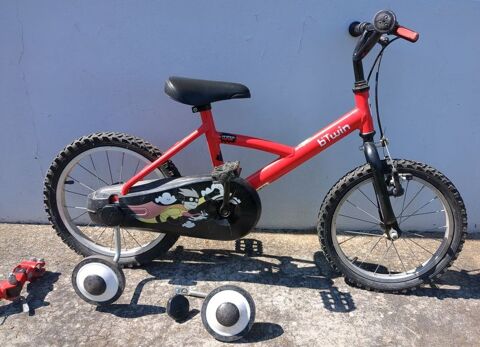 Vlo rouge BTWIN 16 pouces - 100  - enfant de 4  6 ans 100 Combourg (35)