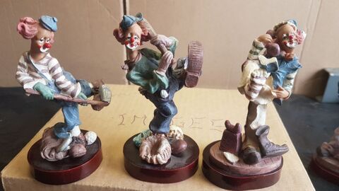 lot 6 clouws sur socle 35 Sancergues (18)