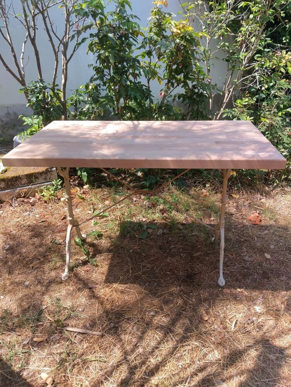 Table bistrot ancienne avec plateau en bois massif Jardin