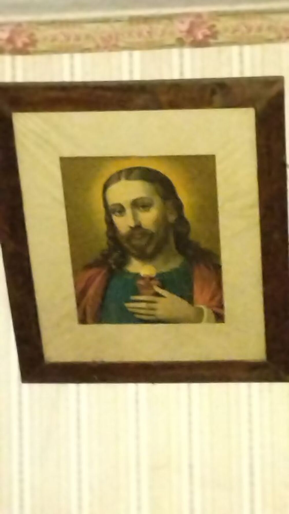 repr&eacute;sentation de J&eacute;sus dans son cadre d'origine 