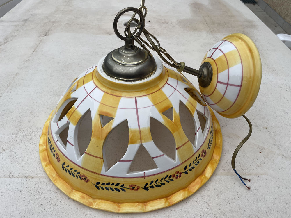 Lustre proven&ccedil;ale jaune Décoration