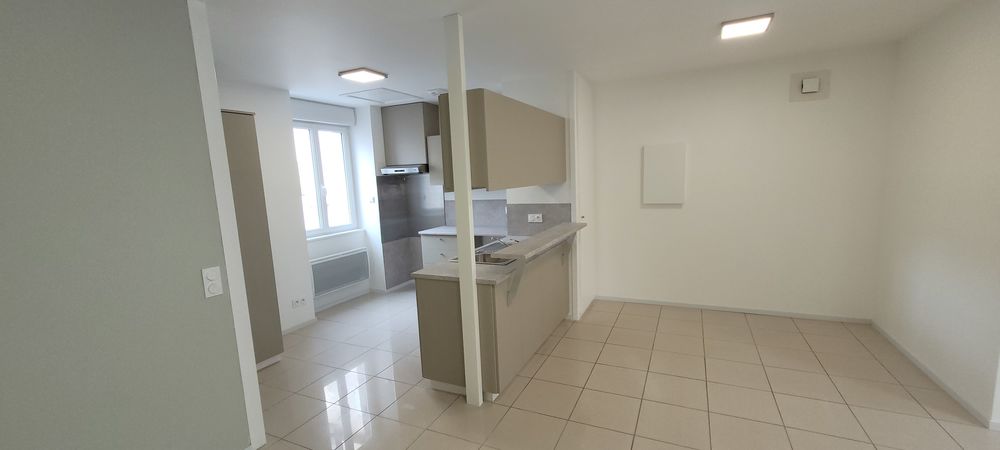 Location Appartement Appartement T2 refait à neuf - Proche centre ville DAX. Dax