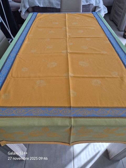 NAPPE & SES 12 SERVIETTES Donzère (26)