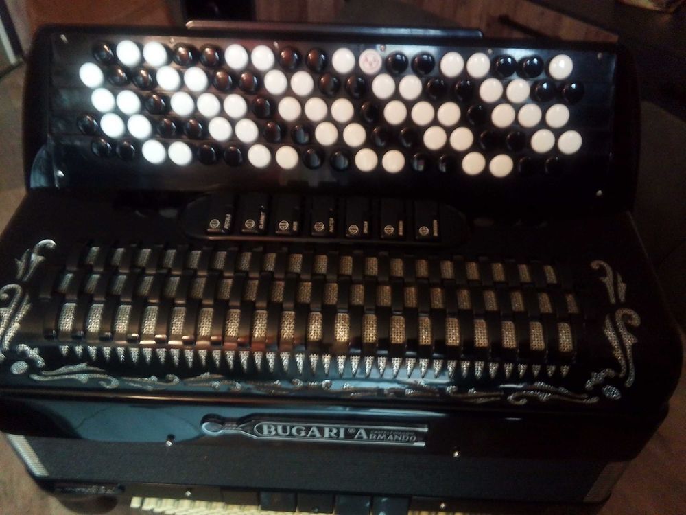 accord&eacute;on armando bugari superfisa Instruments de musique