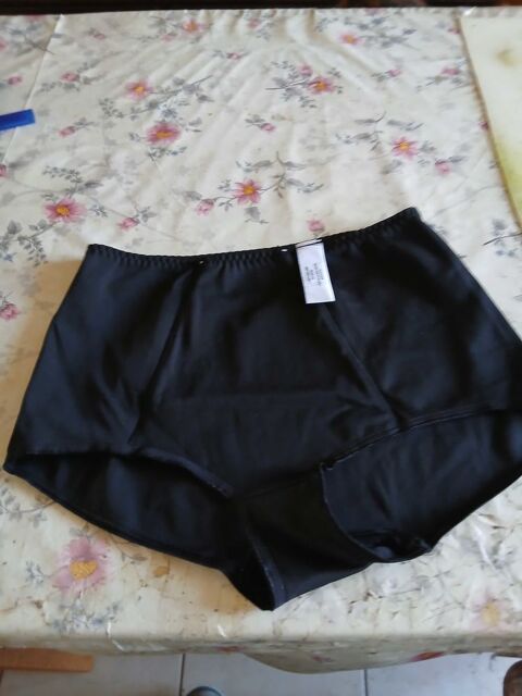 1 SLIP EN ELASTHANE ET POLIAMIDE TAILLE 50/52 15 Selles-sur-Cher (41)