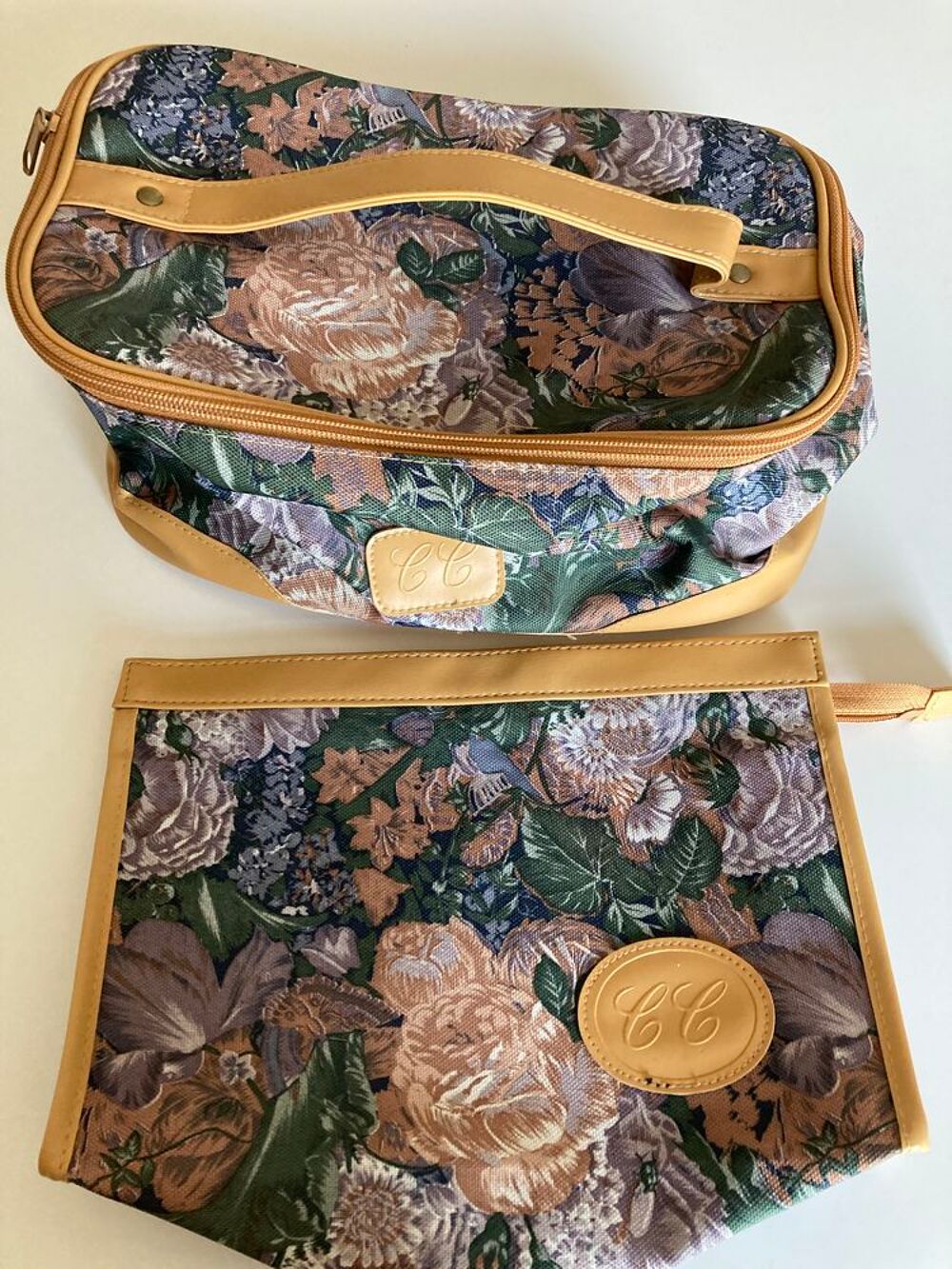 Vantity et trousse de toilette TBE Maroquinerie