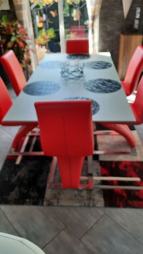 table de salle a manger avec 6 chaises 600 Cholet (49)