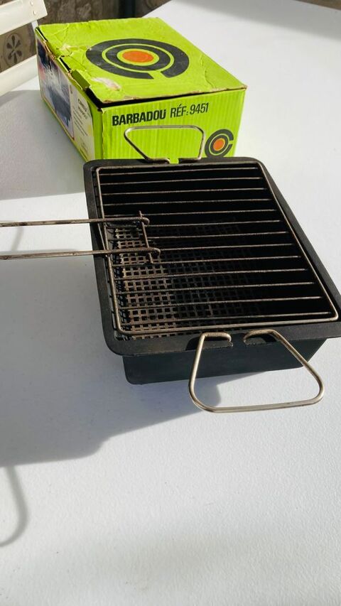 barbecue en fonte de table Corbeilles (45)