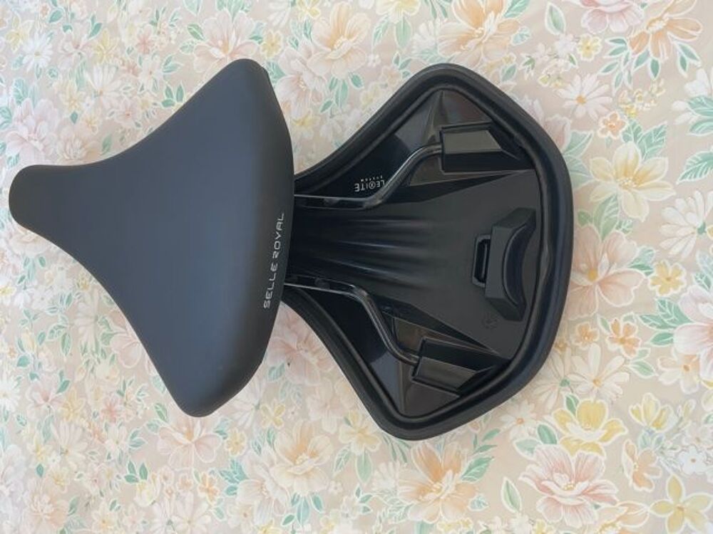 SELLE ROYALE ESSENZA Vélos