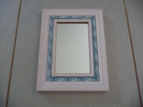 Miroir petit format avec cadre bois ivoire et bleu - Neuf 10 Celles-sur-Belle (79)