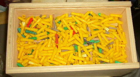 400 chevilles jaunes de per�age neuves 10 Versailles (78)