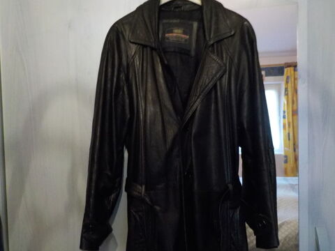 maxi      manteau en cuir noir 0 Amnville (57)