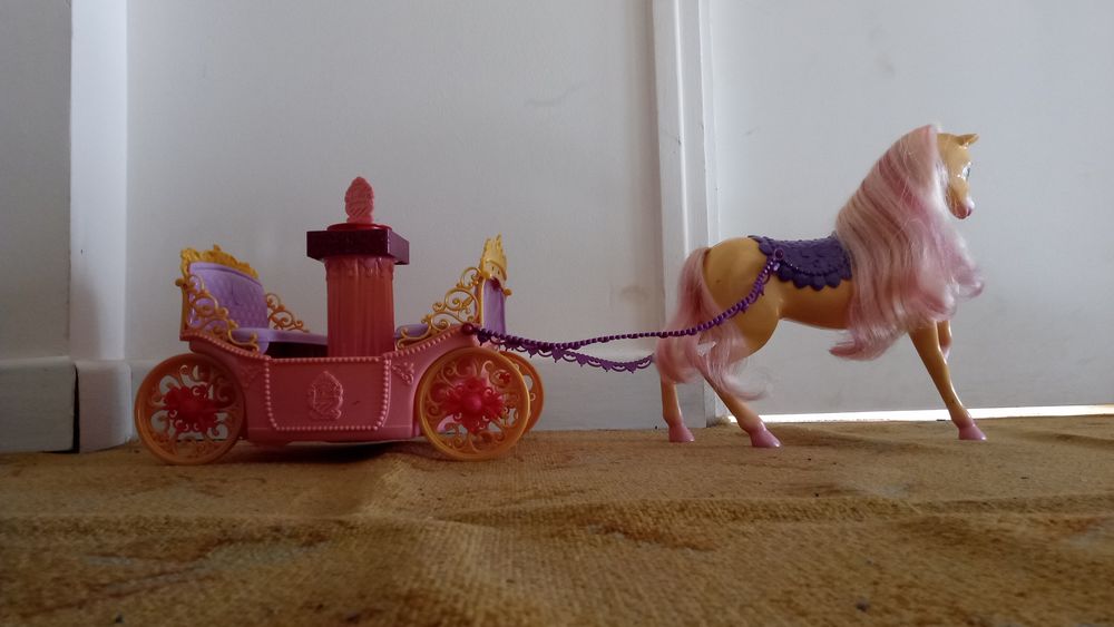 cheval et cal&egrave;che Barbie Jeux / jouets
