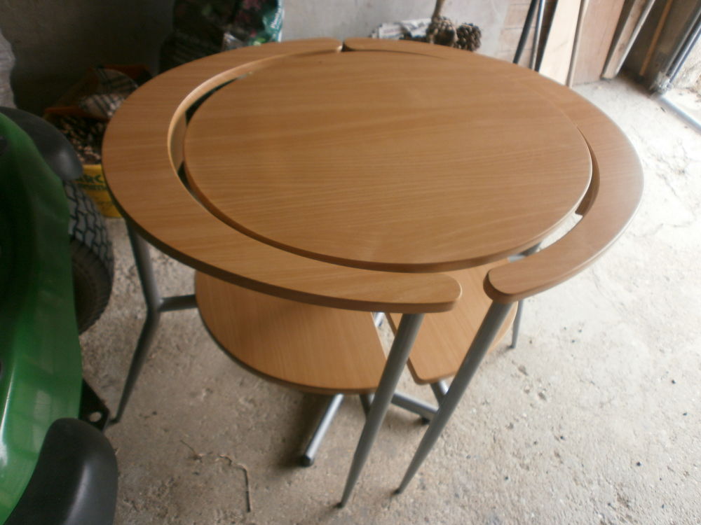 EnsembleTable Bistrot+2 chaises encastr&eacute;s Meubles