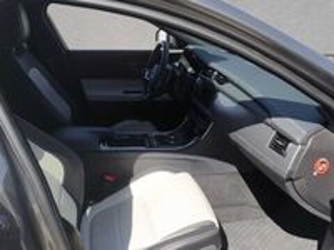 XF Jaguar Sportbrake 25d R-Sport 241 ch 2019 occasion 69007 Lyon