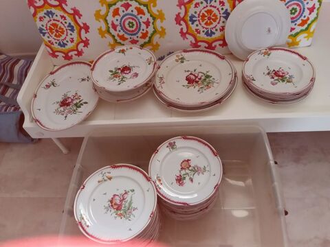 Service de table Lunéville, 87 pièces 2200 Saint-Cannat (13)
