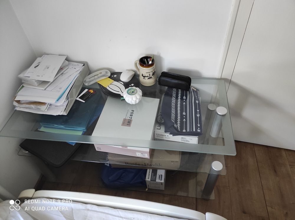 Table basse en vitre Meubles