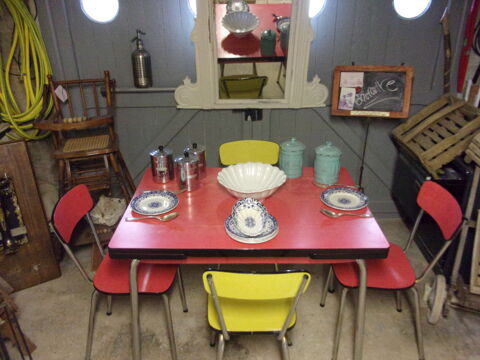 table en formicat . 150 Leval (59)