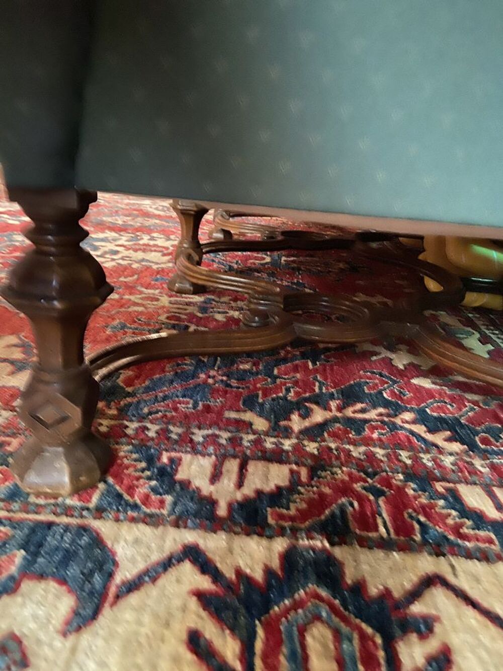 canap&eacute; mod&egrave;le unique Meubles