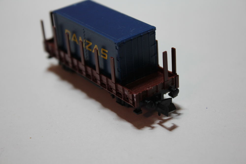 train N MINITRIX 13531 wagon &agrave; rancher container DANZAS Jeux / jouets