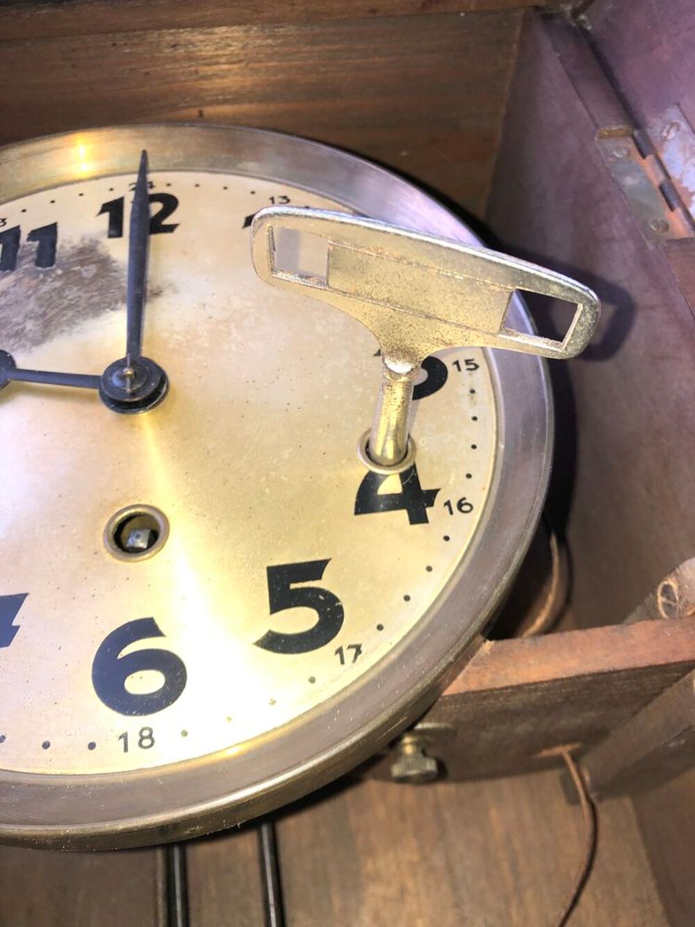 ANCIEN CARILLON HORLOGE Dcoration