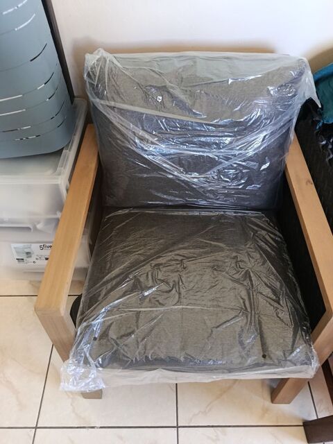 Petit salon  180 Le Gosier (97)