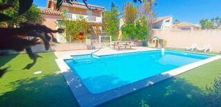  Villa à vendre 8 pièces 225 m²
