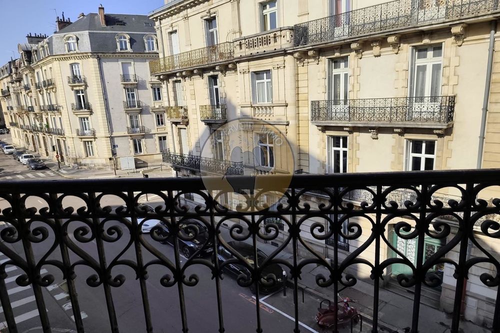 vente Appartement - 4 pièce(s) - 99 m² Dijon (21000)