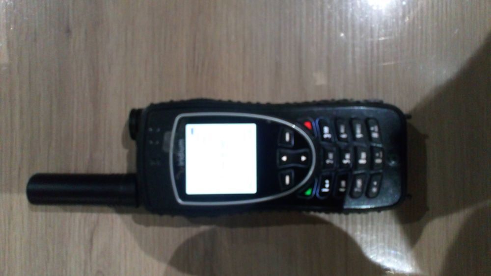 T&eacute;l&eacute;phone satellitaire IRIDIUM model extr&ecirc;me 9575 Téléphones et tablettes