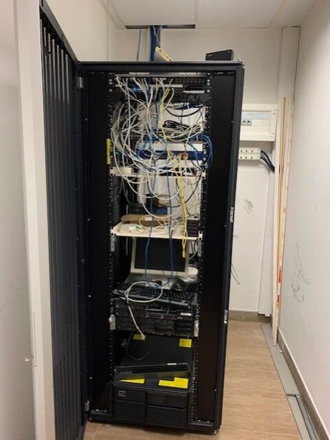 baie Informatique 100 Montigny-le-Bretonneux (78)