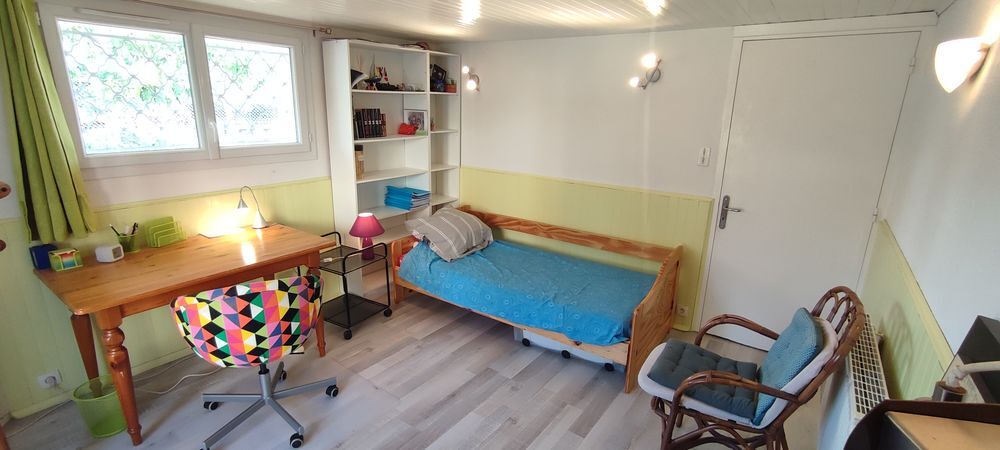 Location Colocation Chambre 13 m² accès privé, meublée,cuisine & SdB. Saint-alban-leysse